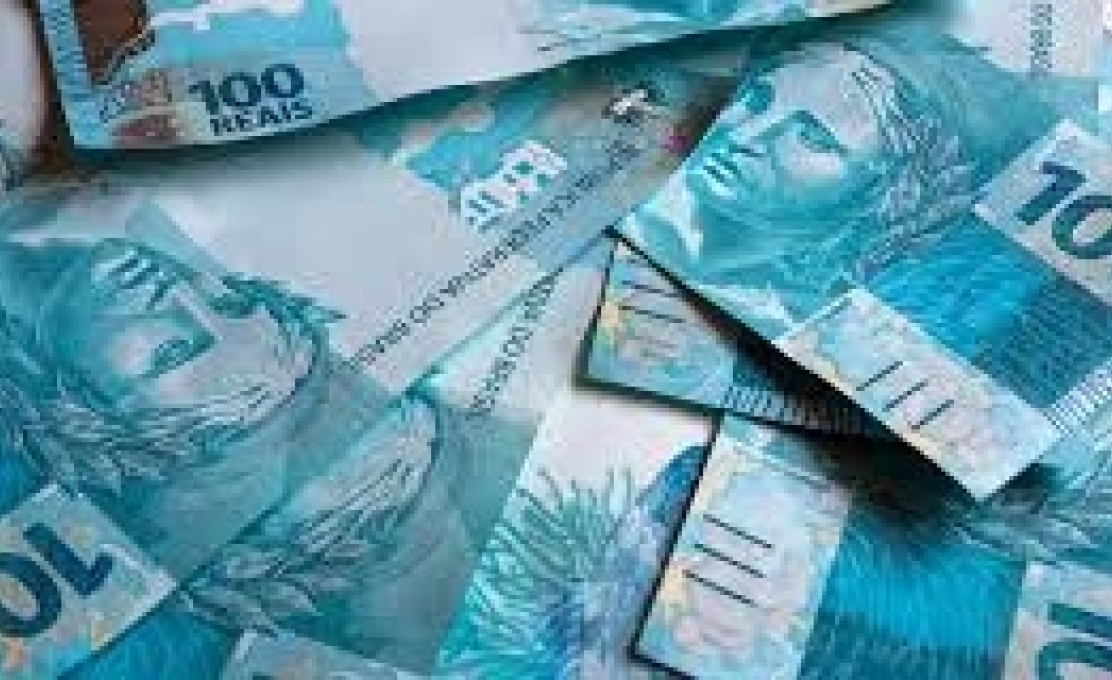 Prefeitura paga salário do mês de março com reajuste de 6,27% retroativo a janeiro nesta segunda-feira