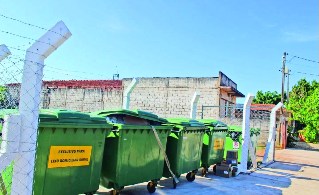 Atenção: Contêineres do ECOPONTO são exclusivos para lixo domiciliar rural