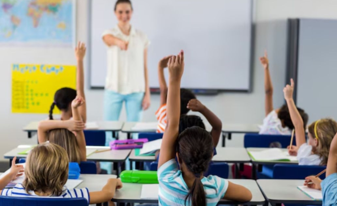 Investimento que transforma o futuro: 76 novos profissionais são contratados para o ano letivo de 2026