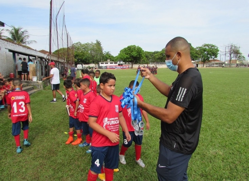 1º Campeonato Carlos Moscardim de Futebol é realizado na cidade