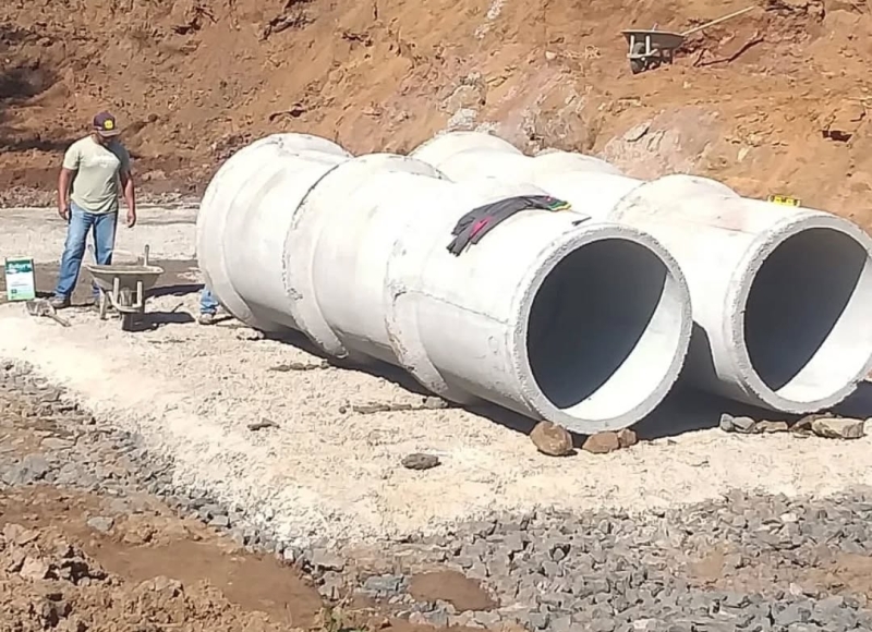 Reconstrução total da ponte sobre o Ribeirão Capão do Alto – Estrada Municipal Frederico Rose