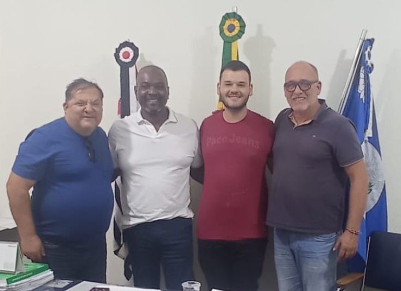 Santa Rosa de Viterbo reforça compromisso com o Turismo Regional em reunião com a Adetur