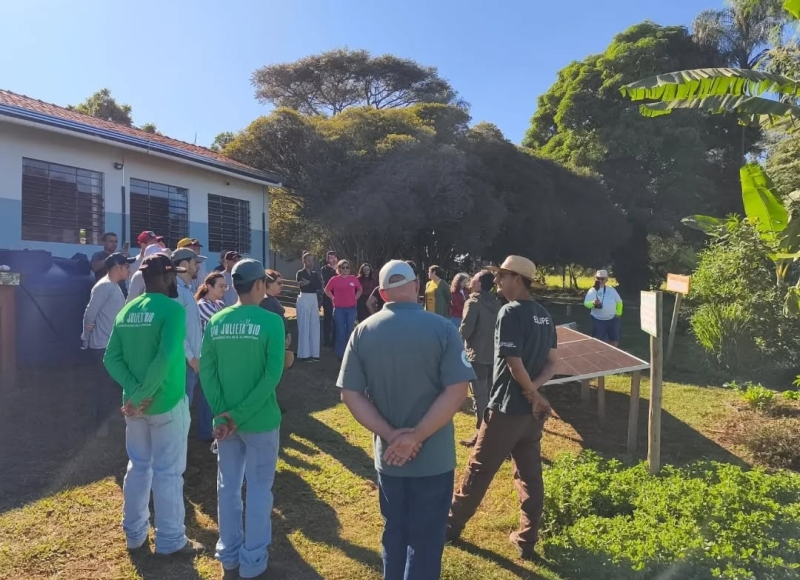 Curso prático de agrofloresta reúne mais de 40 participantes em Nhumirim