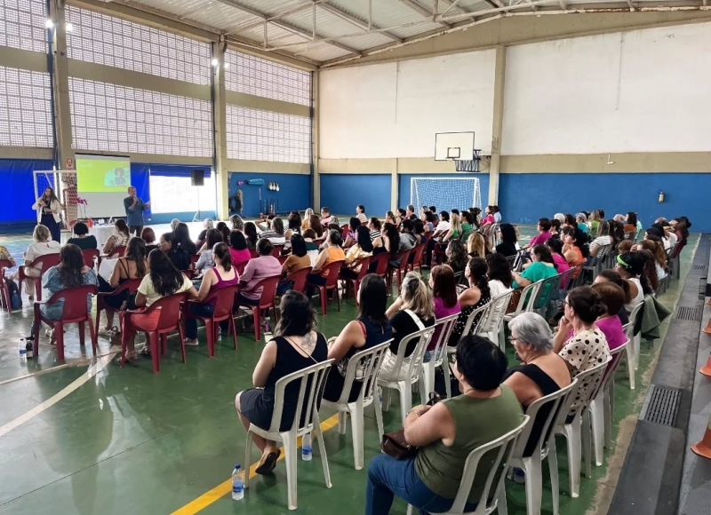 Palestra sobre Inteligência Emocional é promovida pelo Departamento de Educação  em parceria com o SEBRAE